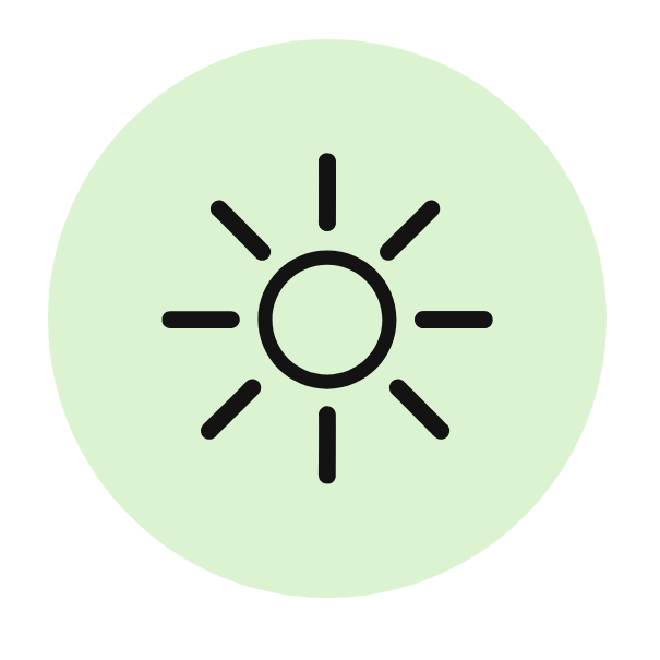 Icon of a sun on a light green circle with 'Non-Yellowing' text below.