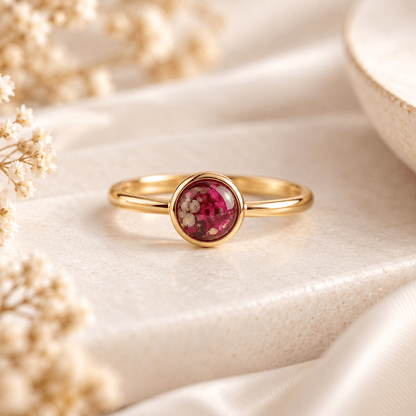 CLASSIC ROUND KEEPSAKE RING - Memories of You
