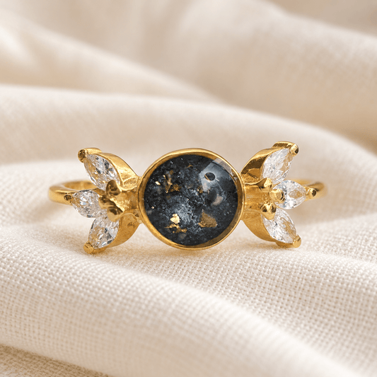LUMINA ACCENT RING - Memories of You