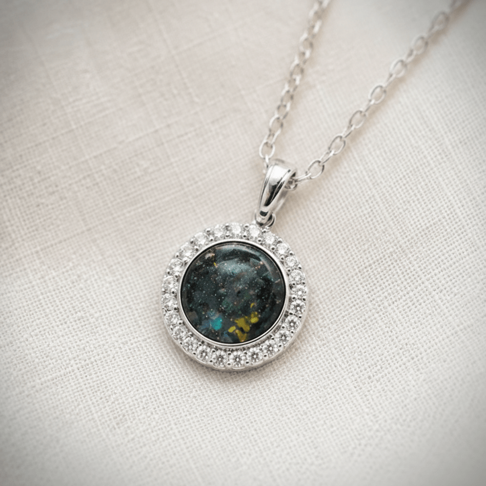 LUMINA HALO PENDANT - Memories of You
