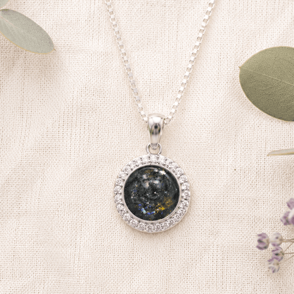 LUMINA HALO PENDANT - Memories of You