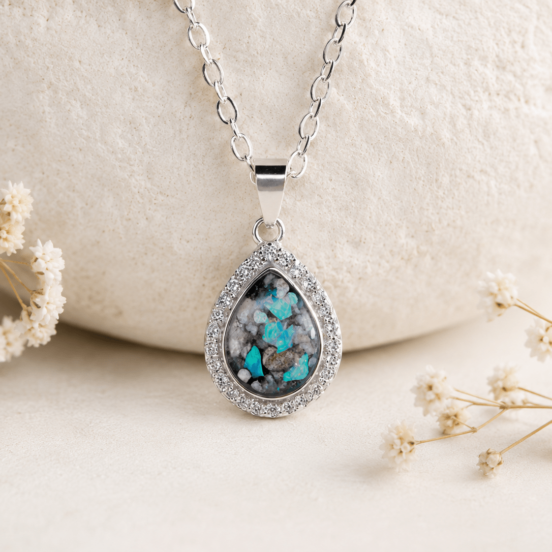 OPHELIA TEARDROP HALO PENDANT - Memories of You