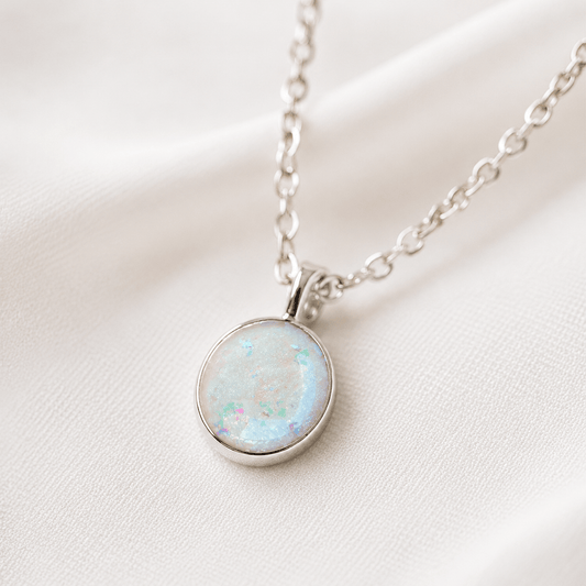 SOLACE OVAL PENDANT - Memories of You